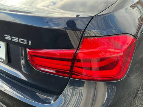 2017 BMW 3 Series 330i xDrive