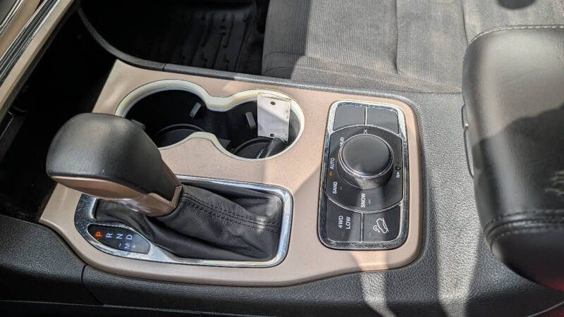2017 Jeep Grand Cherokee Laredo
