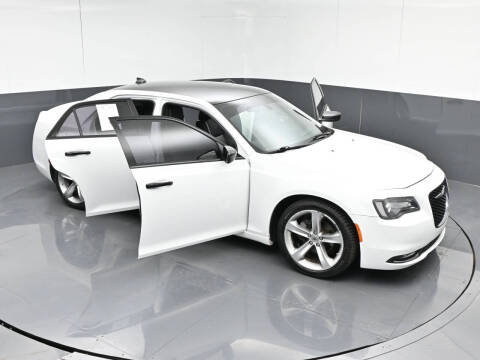 2019 Chrysler 300 S