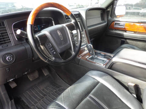 2016 Lincoln Navigator Select