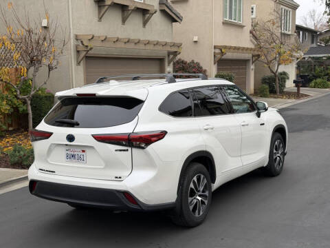 2021 Toyota Highlander Hybrid XLE