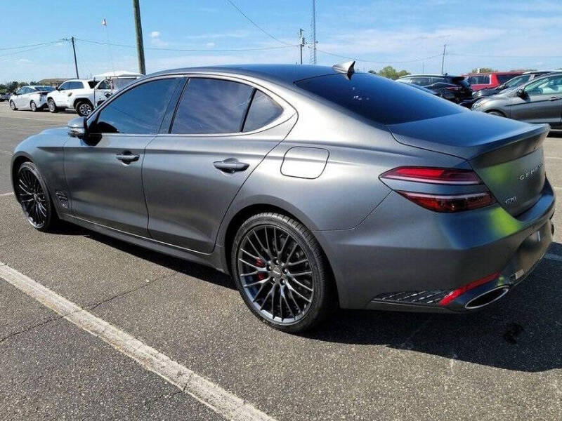 2022 Genesis G70
