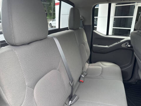 2021 Nissan Frontier SV