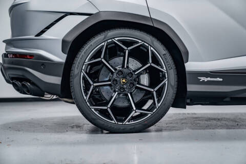 2024 Lamborghini Urus Performante