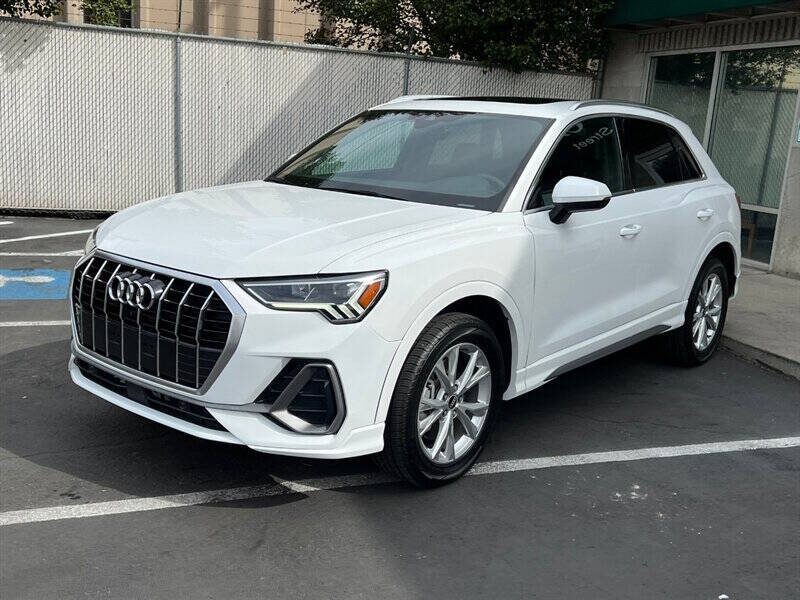 2023 Audi Q3 quattro S line Premium 45 TFSI