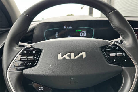 2023 Kia Niro EX