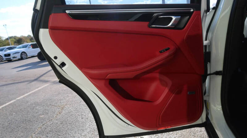 2018 Porsche Macan S