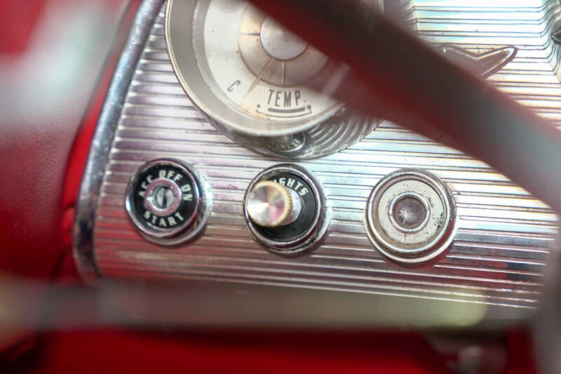 1959 Ford Thunderbird