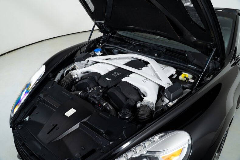 2015 Aston Martin Vanquish Volante