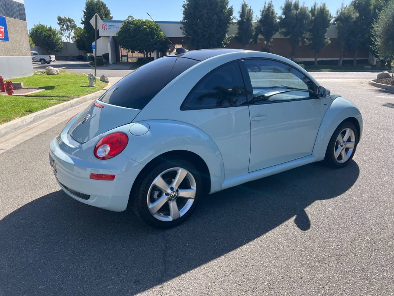 2010 Volkswagen New Beetle for sale at ZRV AUTO INC in Brea, CA