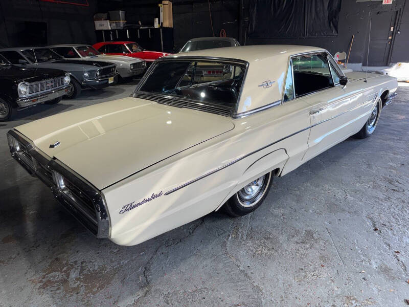 1965 Ford Thunderbird