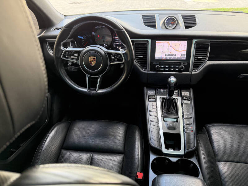 2018 Porsche Macan S