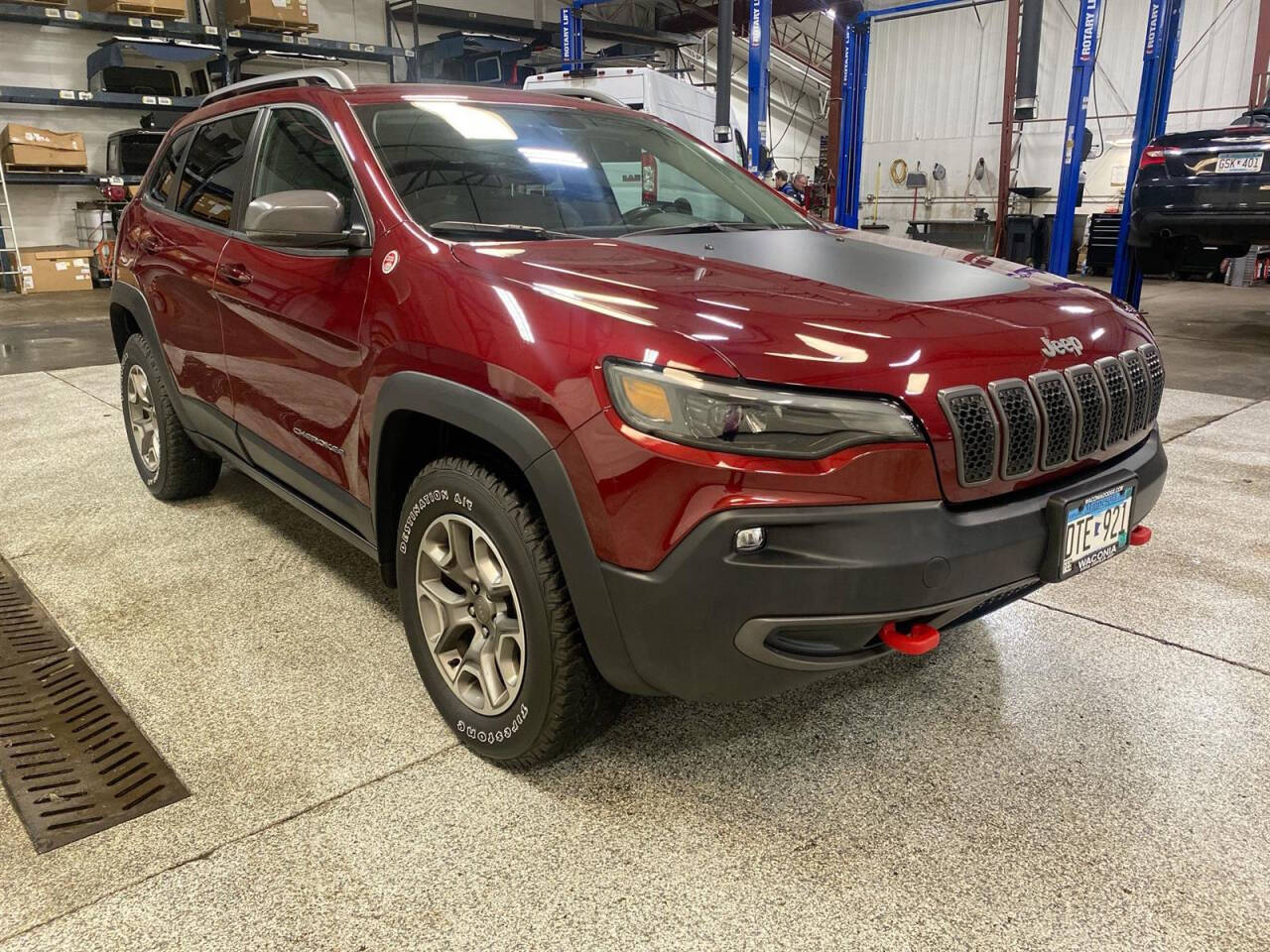 2020 Jeep Cherokee for sale at Victoria Auto Sales in Victoria, MN