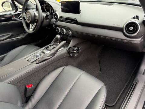 2025 Mazda MX-5 Miata RF Grand Touring