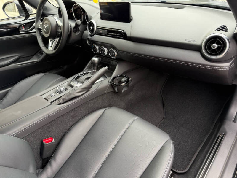 2025 Mazda MX-5 Miata RF Grand Touring