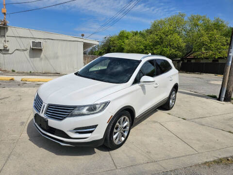 2017 Lincoln MKC for sale at H & H AUTO SALES in San Antonio TX
