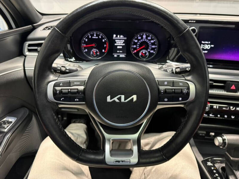 2023 Kia K5