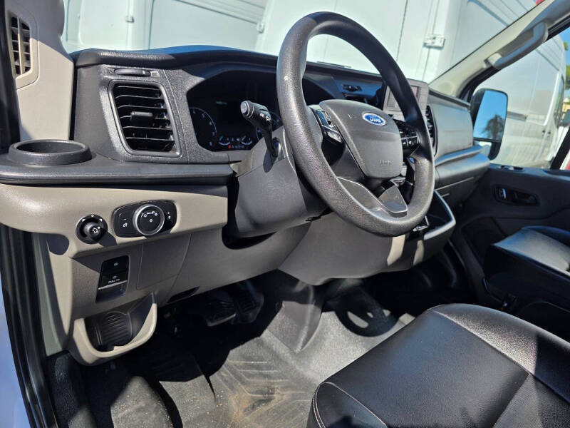 2023 Ford Transit 250