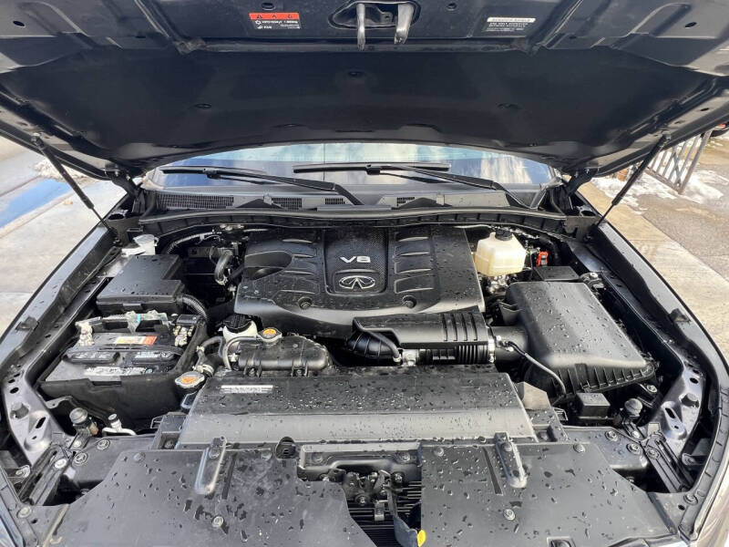 2024 Infiniti QX80 Luxe