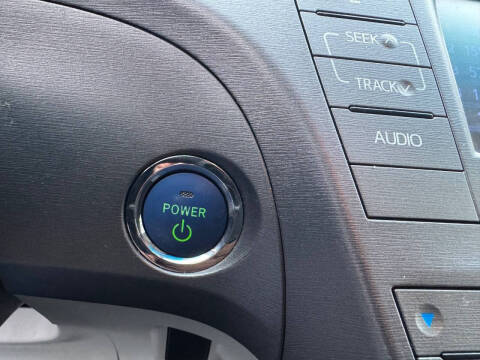 2012 Toyota Prius Two