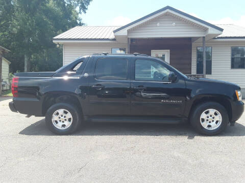 2013 Chevrolet Avalanche for sale at WALKER MOTORS LLC & TRAILERS in Hattiesburg MS