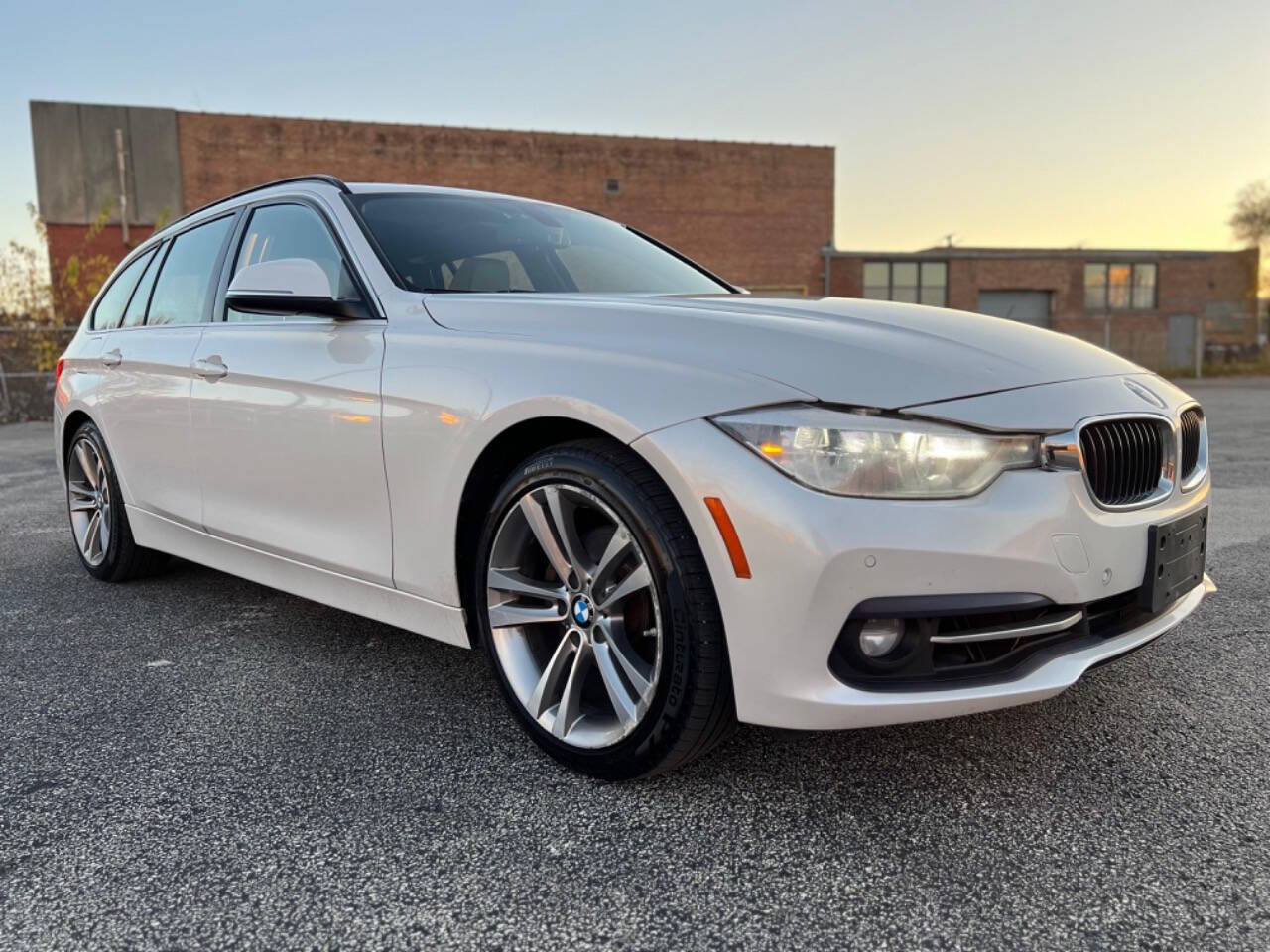 2016 BMW 3 Series for sale at Ideal Cars LLC in Skokie, IL