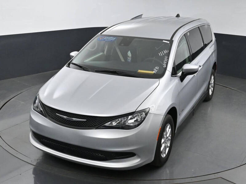 2023 Chrysler Voyager LX