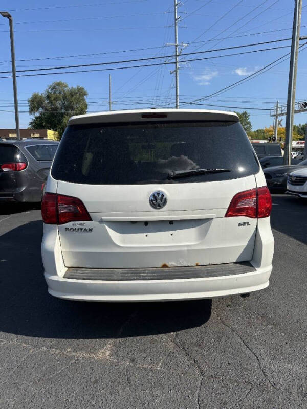 2011 Volkswagen Routan