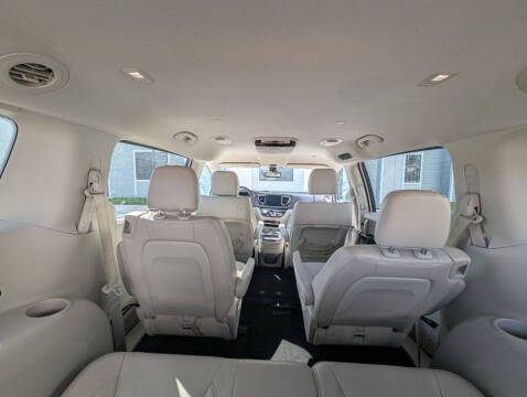 2017 Chrysler Pacifica Touring-L