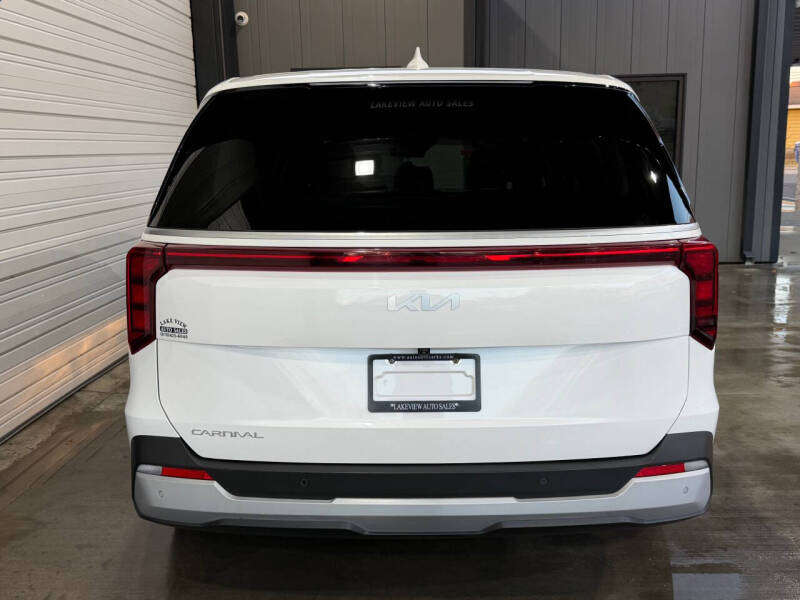 2025 Kia Carnival LXS