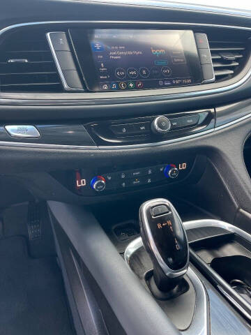 2020 Buick Enclave Essence