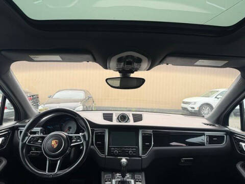 2015 Porsche Macan S