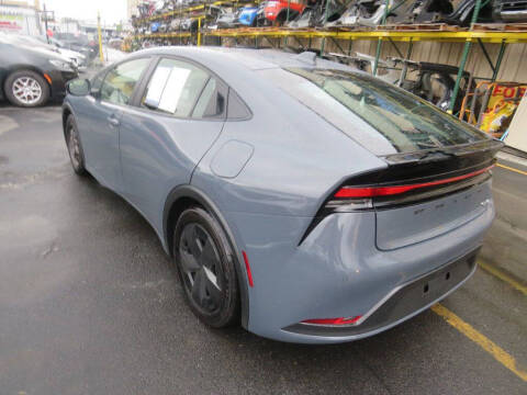 2025 Toyota Prius LE