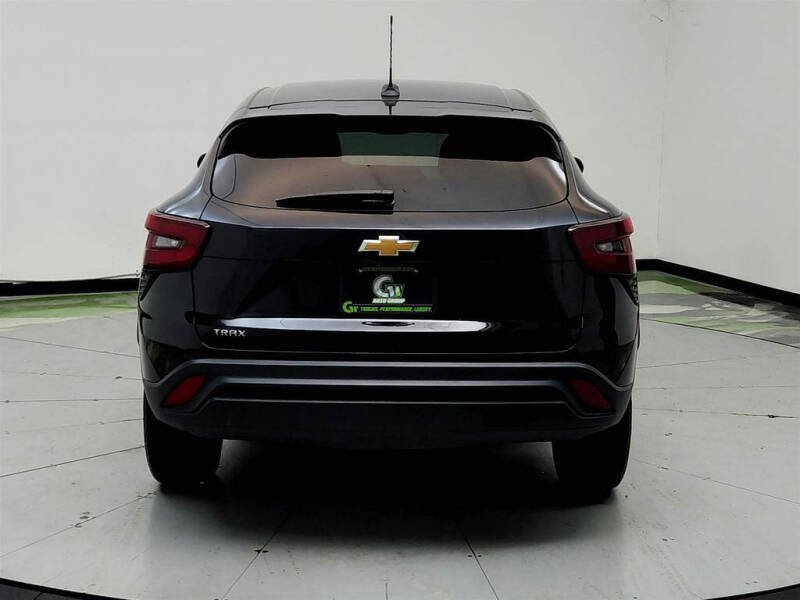 2025 Chevrolet Trax LS