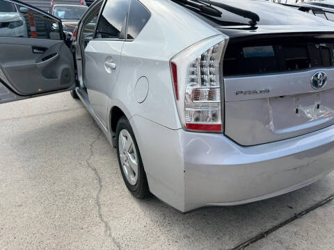 2010 Toyota Prius II