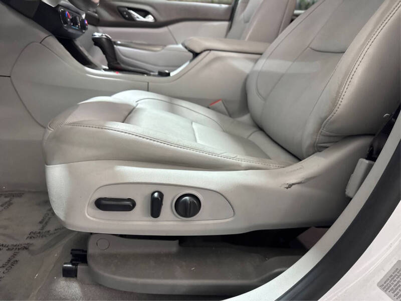 2017 GMC Acadia SLT-1