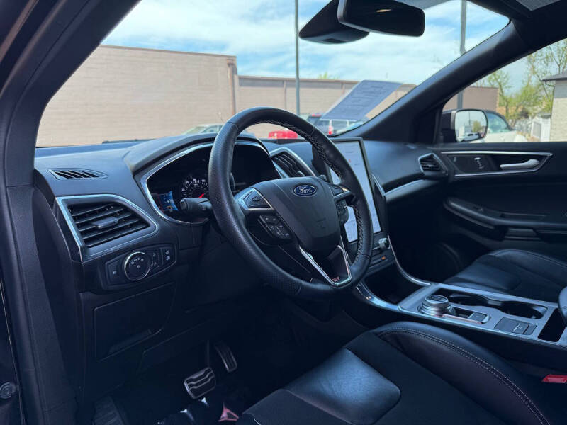 2021 Ford Edge ST