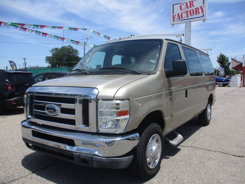 2011 Ford E-Series E-150 XLT