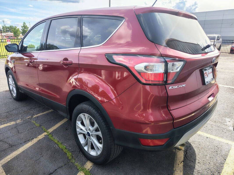 2017 Ford Escape SE