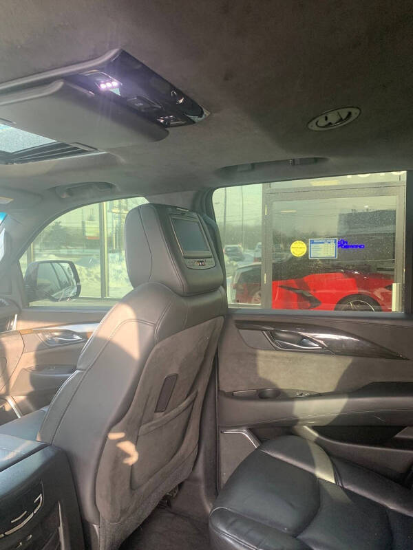 2018 Cadillac Escalade Platinum