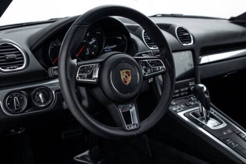 2025 Porsche 718 Cayman