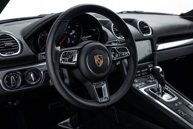 2025 Porsche 718 Cayman