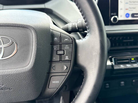 2024 Toyota Prius LE