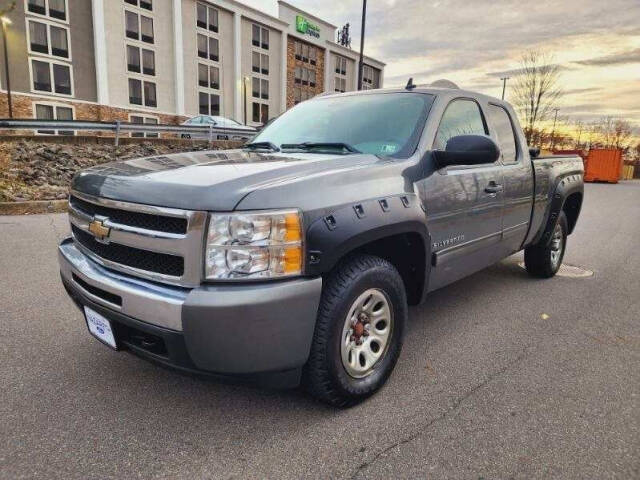 2011 Chevrolet Silverado 1500 for sale at Commonwealth Motors LLC in Moosic, PA