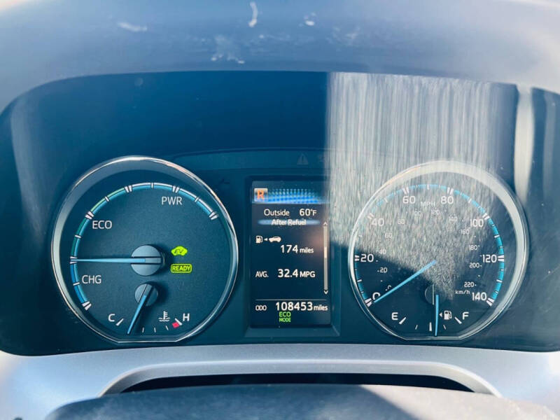 2018 Toyota RAV4 Hybrid LE