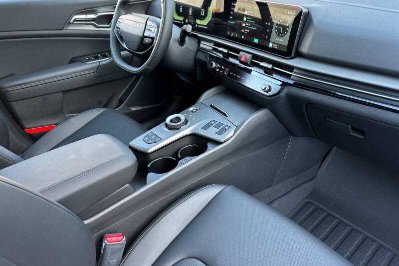 2026 Kia Sportage Plug-In Hybrid X-Line