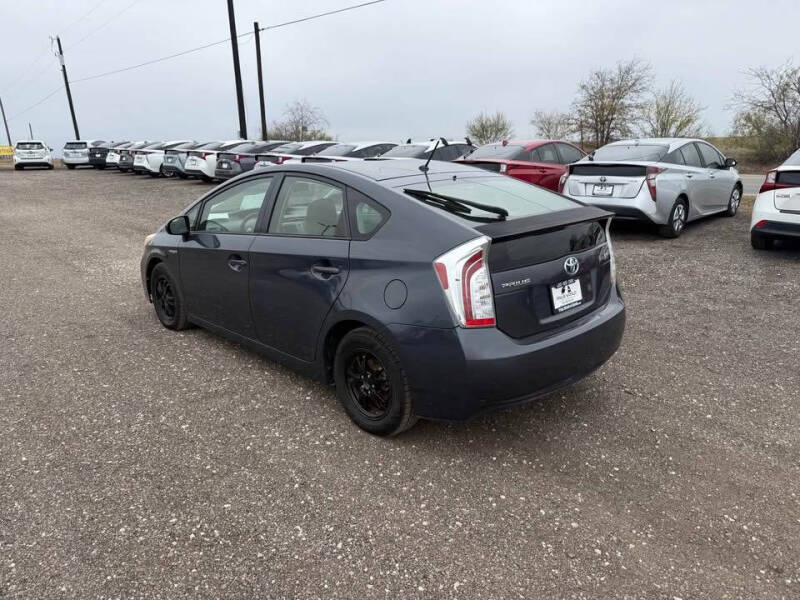 2013 Toyota Prius Two