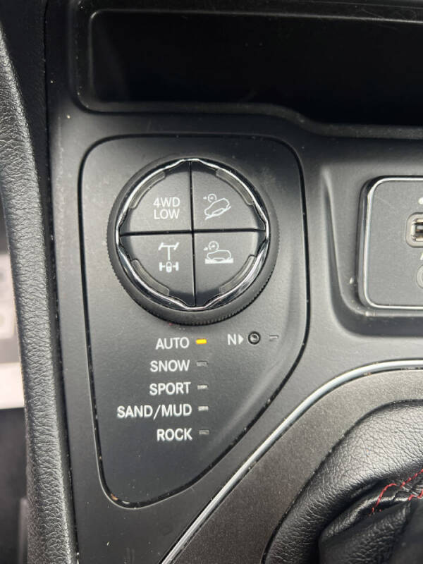 2021 Jeep Cherokee Trailhawk