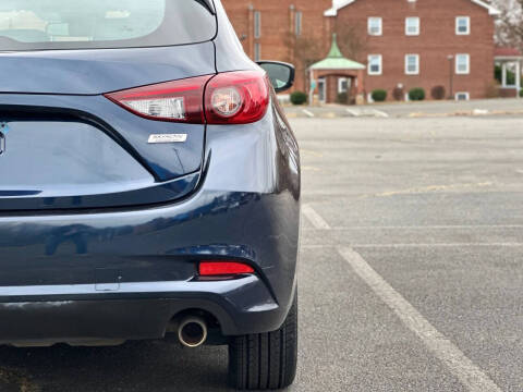 2018 Mazda MAZDA3 Touring