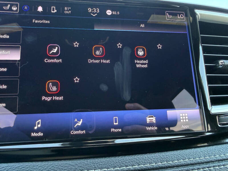 2024 Chrysler Pacifica Touring